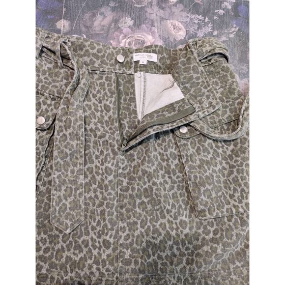 Marissa Webb Collective Leopard Tie Waist Belted Mini Skirt Green Womens Size 10 - Picture 10 of 10
